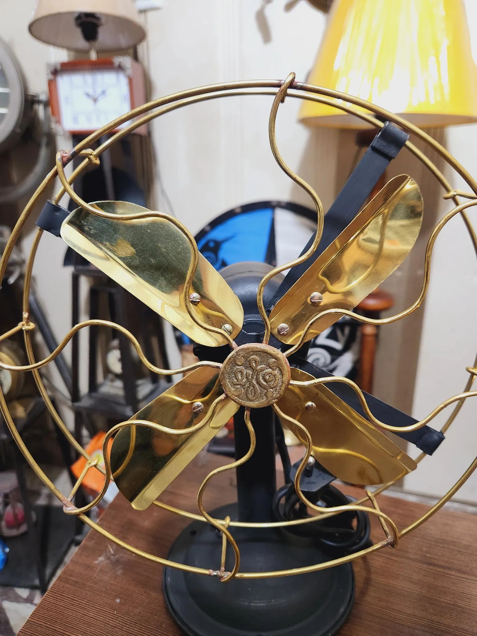 Vintage Brass Double-Sided Fen Rare Collectible Item Gift item