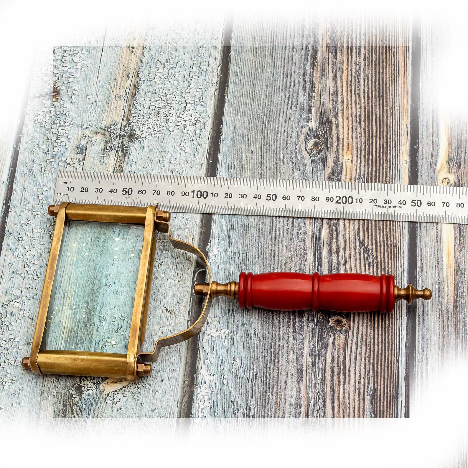 Beautiful Handmade Brass Magnifying Glass