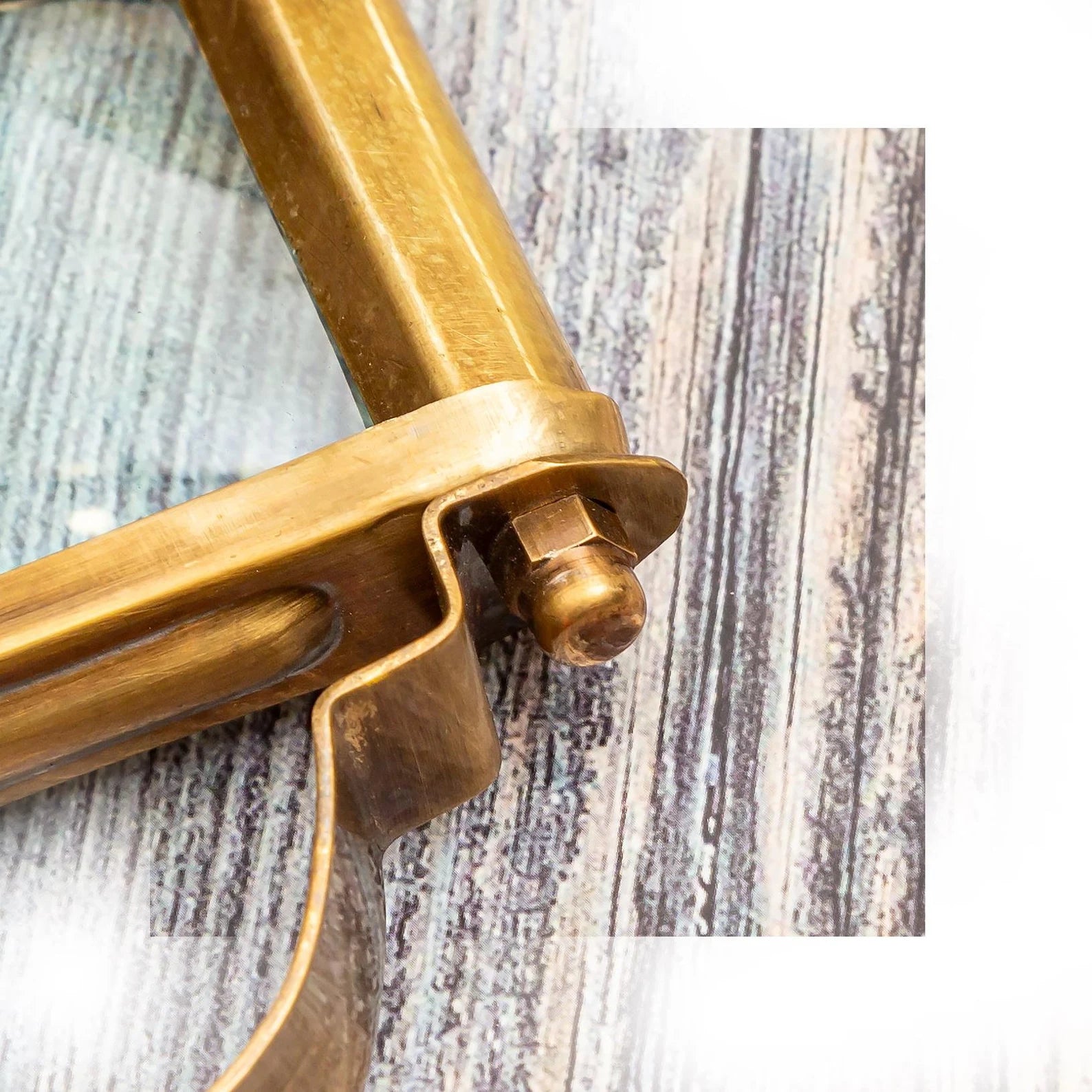 Beautiful Handmade Brass Magnifying Glass