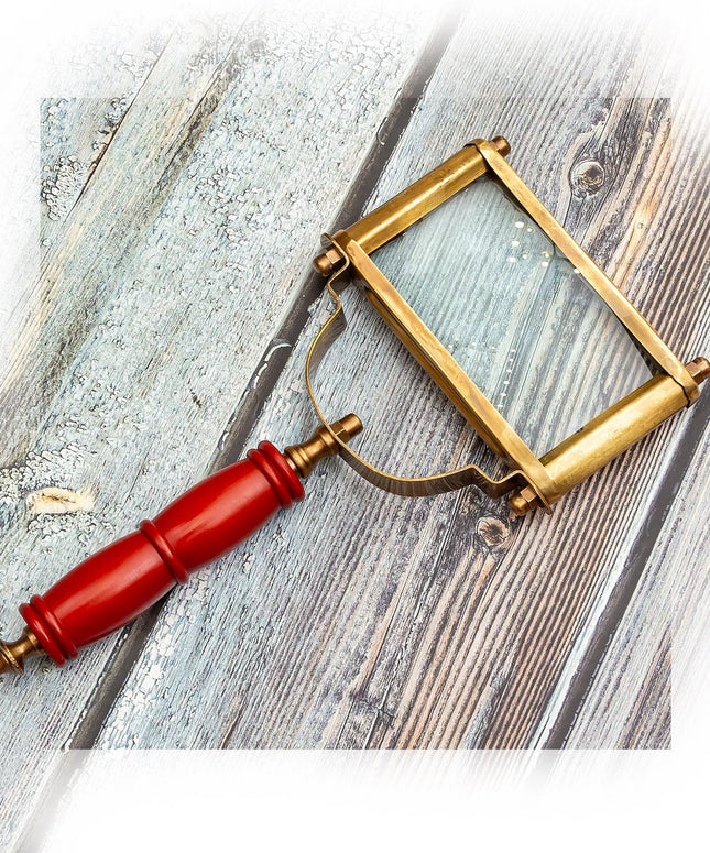 Beautiful Handmade Brass Magnifying Glass