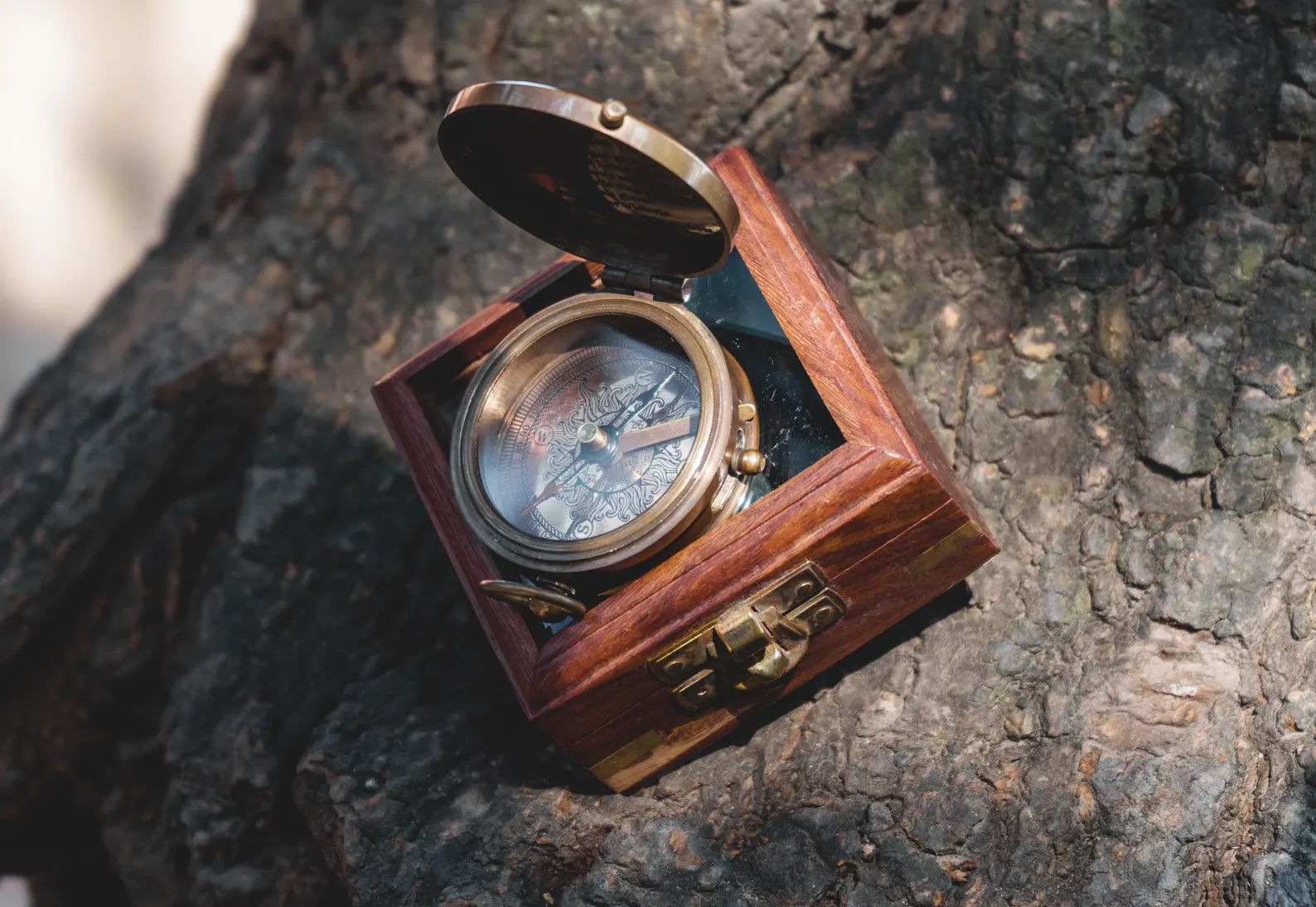 Handmade Brass Victorian Nautical Pocket Compass