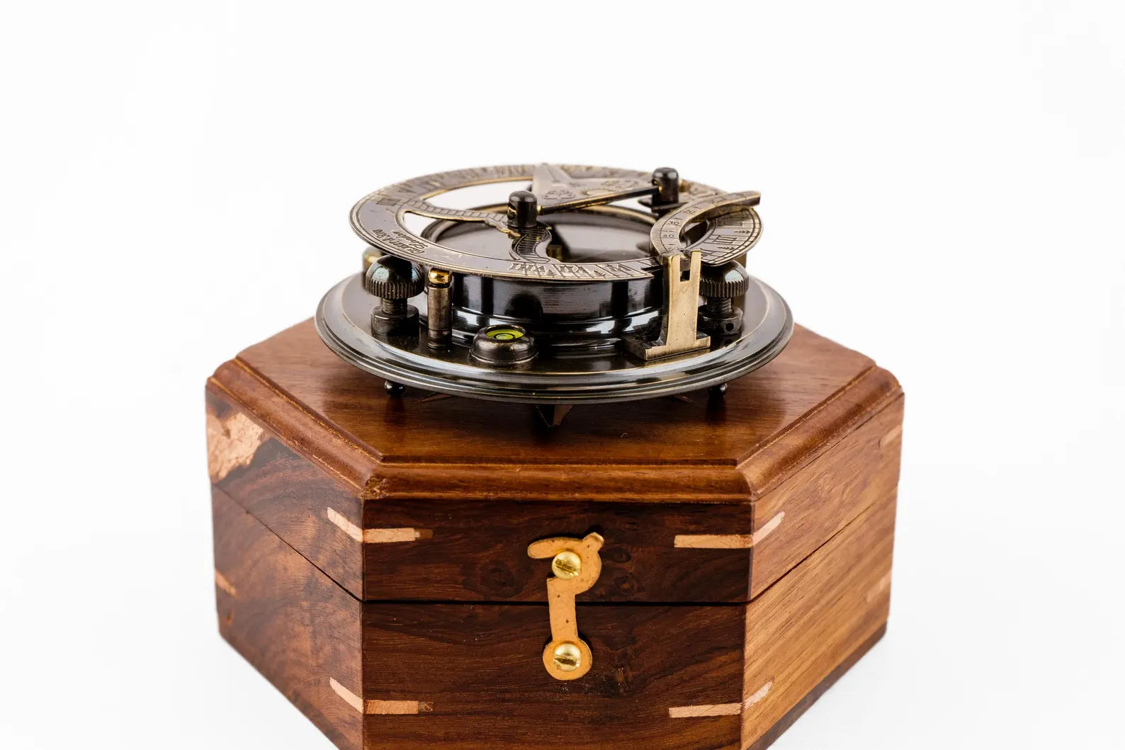 Brass Gilbert Compass in Wood Box – 3